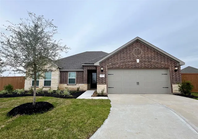 1st image of 2917 Fair Wind Ln, Dickinson, TX 77539 | MLS# 19857237