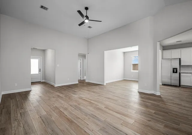 2nd image of 2917 Fair Wind Ln, Dickinson, TX 77539 | MLS# 19857237