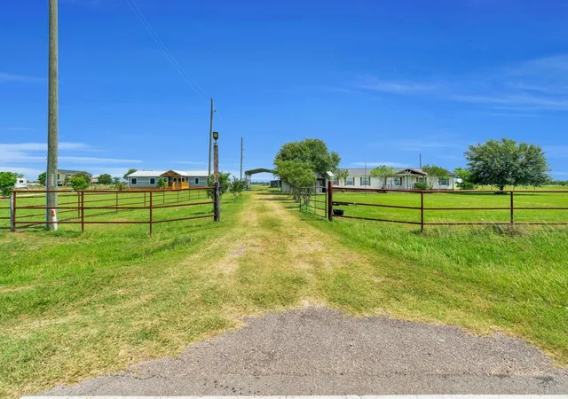 Homes for sale in Waller, TX | 37038 Bell Rd, Waller, TX 77484 | MLS# 65496410