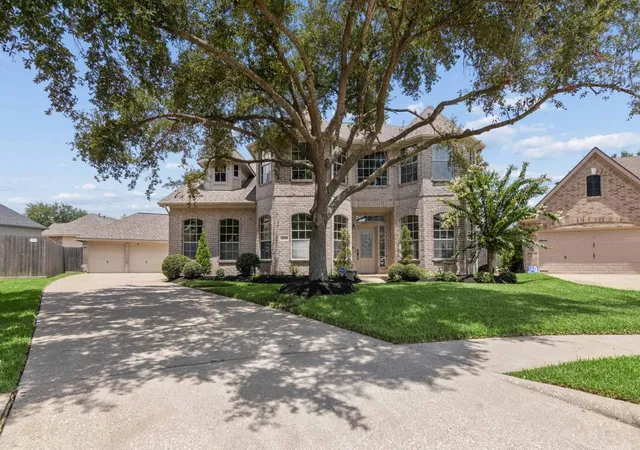 Photo 3 of Sale Pending at 4306 Green Tree Ct, Pasadena, TX 77505 | MLS# 36517884 | Listing updated on 2026-09-13