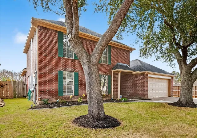 Homes for sale in Pearland, TX | 1040 Glenview Dr, Pearland, TX 77581 | MLS# 47501051
