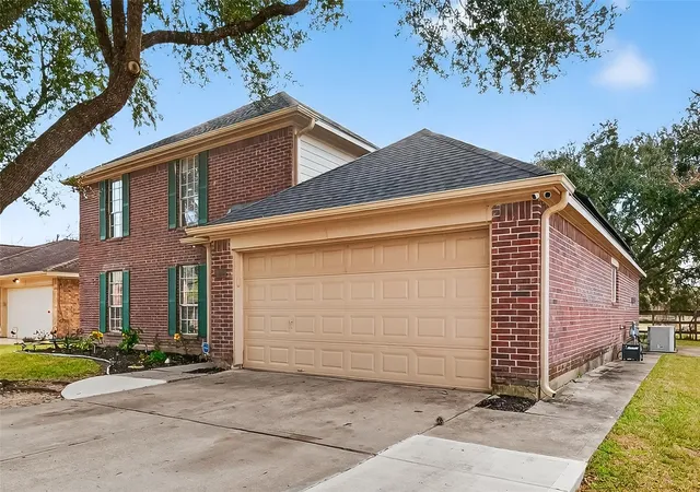 Homes for sale in Pearland, TX | 1040 Glenview Dr, Pearland, TX 77581 | MLS# 47501051