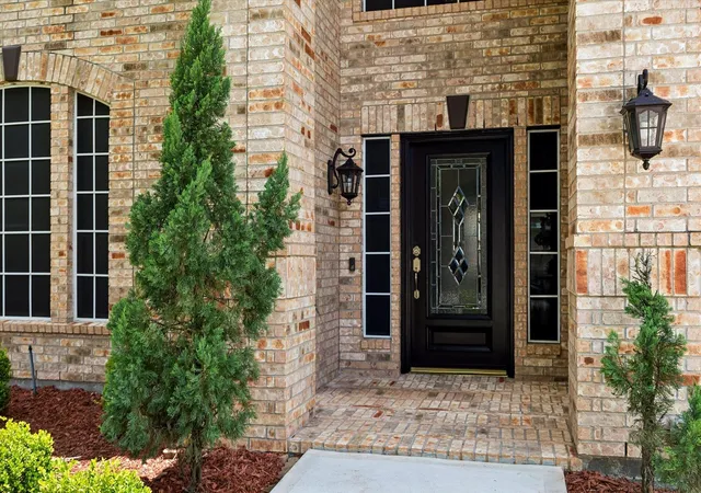 Photo 3 of Single family home for sale at 1226 Oxford Mills Ln, Sugar Land, TX 77479 | MLS# 87757212 | Listing updated on 2026-10-07