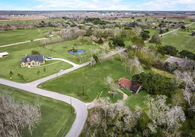 8th image of 5634 Alleluia Trl, Manvel, TX 77578 | MLS# 34381641