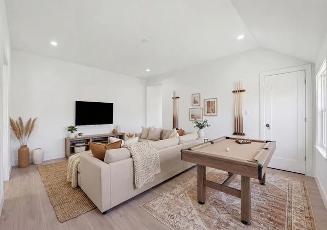 Photo 4 of Single family home for sale at 312 West 9th St, Houston, TX 77007 | MLS# 16999317 | Listing updated on 2026-07-26