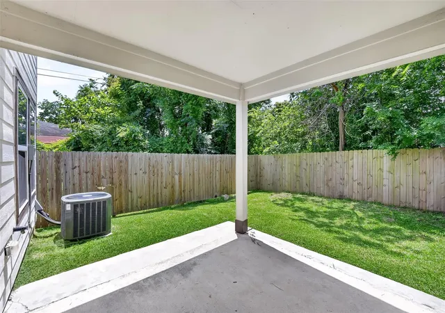 3rd image of 436 Owens St, Houston, TX 77029 | MLS# 12053264