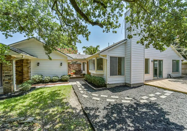 Photo 1 of Sale Pending at 1710 Linfield Way, Houston, TX 77058 | MLS# 21256171 | Listing updated on 2026-08-31
