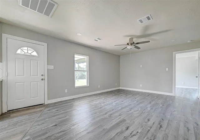Photo 3 of Single family home for sale at 106 County Rd 416, Brazoria, TX 77422 | MLS# 7358000 | Listing updated on 2026-07-28