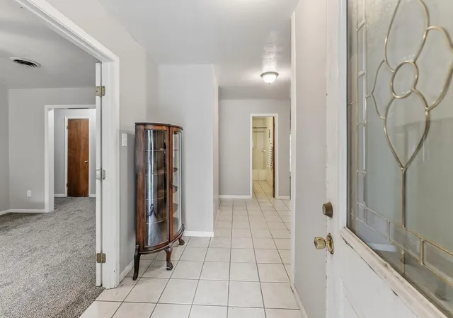 1st image of 1207 21st St, Huntsville, TX 77340 | MLS# 48314818