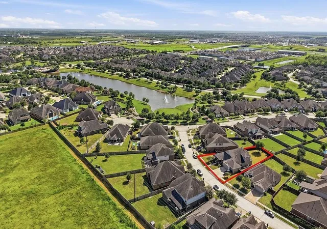 5th image of 9614 Carson Ln, Rosharon, TX 77583 | MLS# 21485116