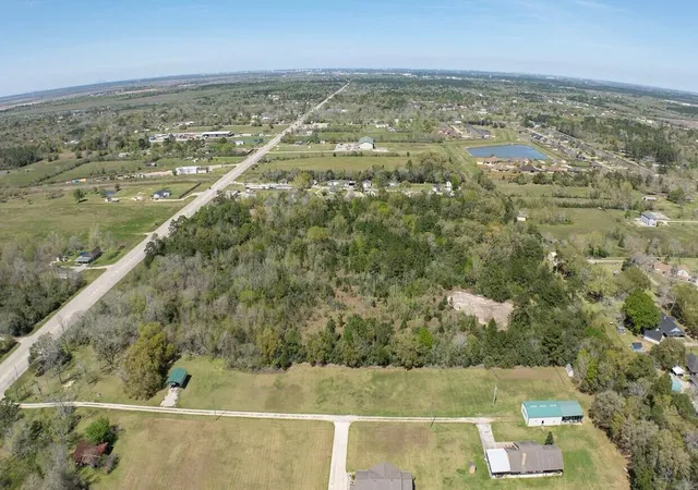 3rd image of 2701 Fm 646 Rd N, Santa Fe, TX 77510 | MLS# 84873513
