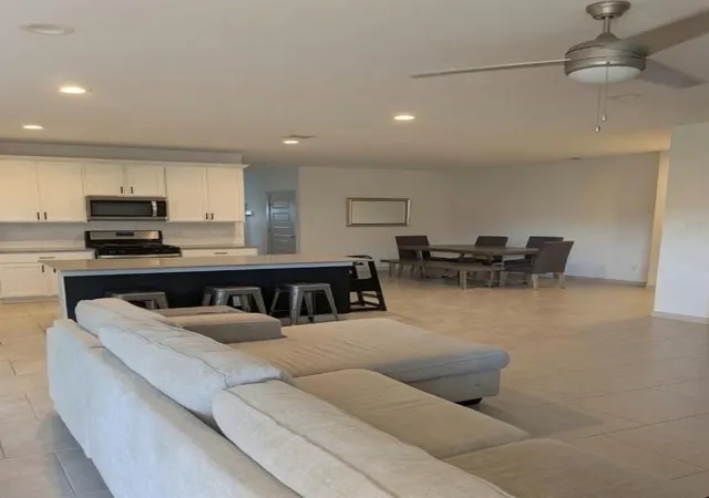 Photo 3 of Single family home for sale at 28919 Yachting Point Ln, Katy, TX 77494 | MLS# 37872523 | Listing updated on 2026-08-22