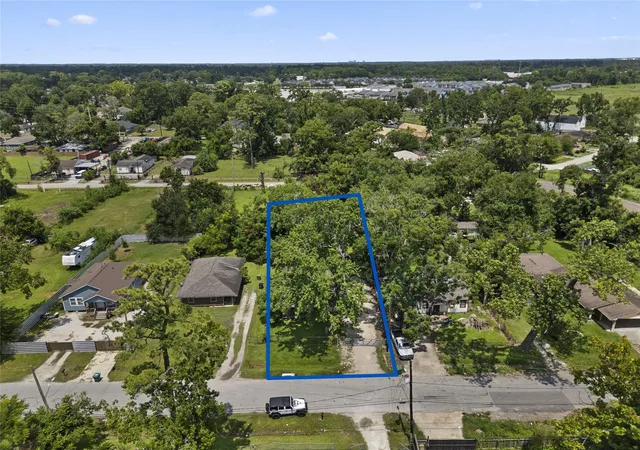 Photo 4 of Single family home for sale at 9313 Sherbourne St, Houston, TX 77016 | MLS# 35995781 | Listing updated on 2026-06-19