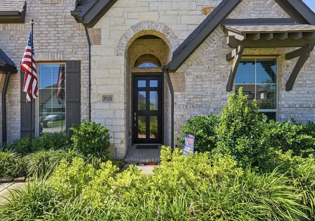 Photo 3 of Single family home for sale at 19211 Filly Park Cir, Tomball, TX 77377 | MLS# 73577539 | Listing updated on 2026-09-06