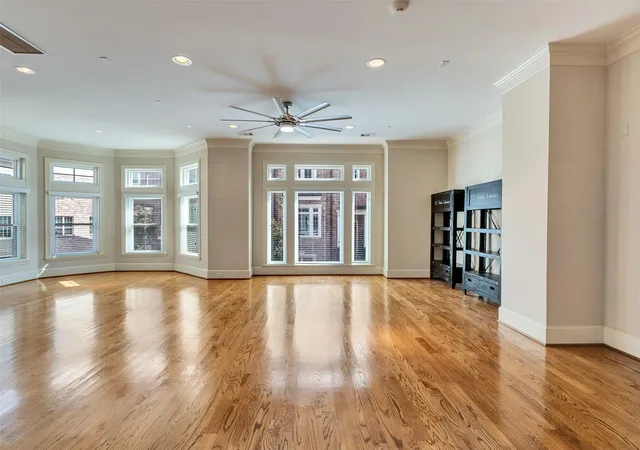 5th image of 4611 Regent Manor Dr, Houston, TX 77345 | MLS# 80991570