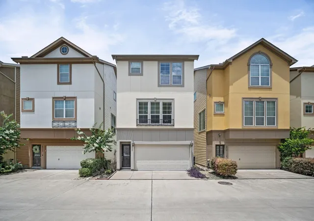 1st image of 10722 Clearwater Villa, Houston, TX 77025 | MLS# 42188361