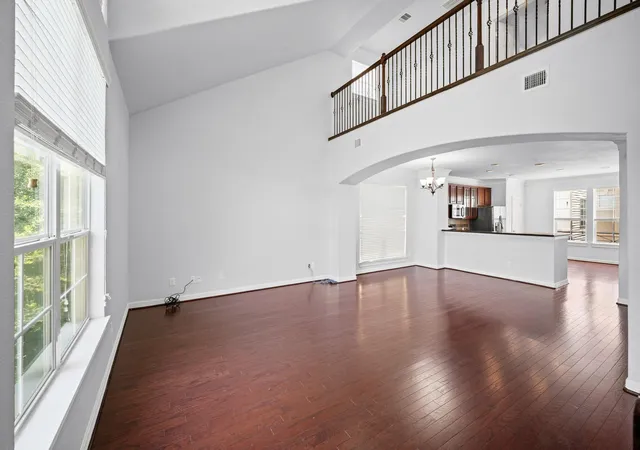 5th image of 10722 Clearwater Villa, Houston, TX 77025 | MLS# 42188361