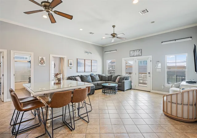 Photo 3 of Single family home for sale at 866 Townsend Dr, Crystal Beach, TX 77650 | MLS# 67388249 | Listing updated on 2026-09-19