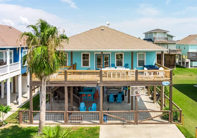 Single family home for sale at 866 Townsend Dr, Crystal Beach, TX 77650 | MLS# 67388249 | Listing updated on 2026-10-08