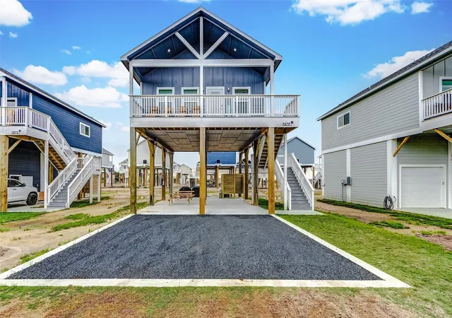 2nd image of 1079 Johnson Rd, Gilchrist, TX 77617 | MLS# 3679560