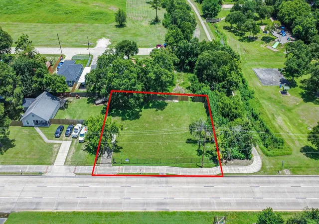 1st image of 302 N Hwy 146, Baytown, TX 77520 | MLS# 13187720
