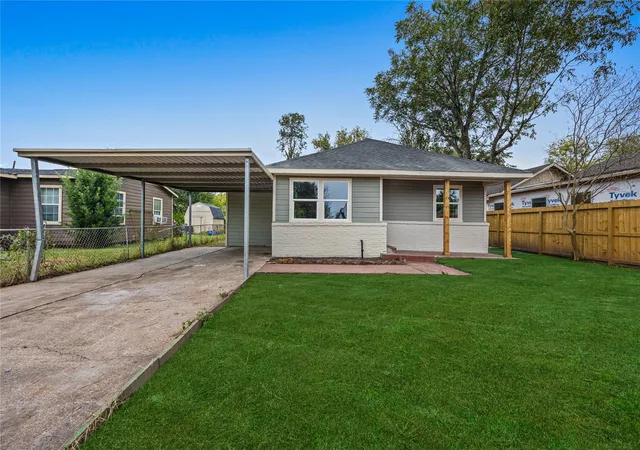 Photo 1 of Single family home for sale at 125 Bolden St, Houston, TX 77029 | MLS# 39379097 | Listing updated on 2026-08-26