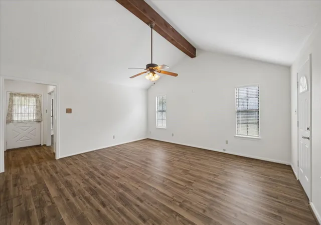 2nd image of 512 Texas St, Tomball, TX 77375 | MLS# 27217397
