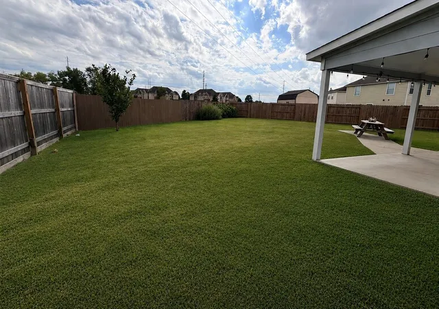Photo 3 of Single family home for sale at 6507 Hawthorne Fls Ln, Houston, TX 77049 | MLS# 31290386 | Listing updated on 2026-07-13