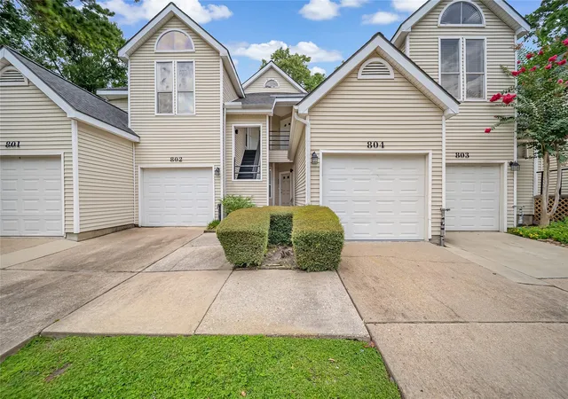 Homes for sale in Houston, TX | 3317 Golden Trails Dr #804, Houston, TX 77345 | MLS# 7545891