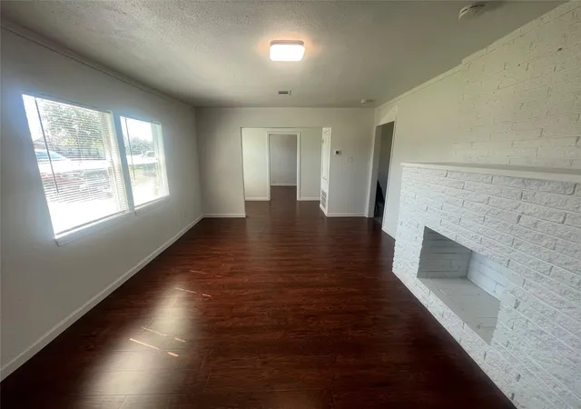 Photo 3 of Single family home for sale at 2302 35th Avenue N, Texas City, TX 77590 | MLS# 23985243 | Listing updated on 2026-08-30