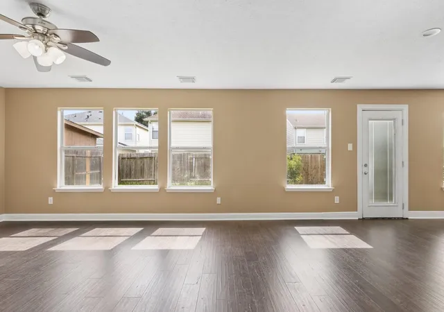 Photo 4 of Sale Pending at 19414 Remington Prairie Dr, Houston, TX 77073 | MLS# 30480382 | Listing updated on 2026-09-17