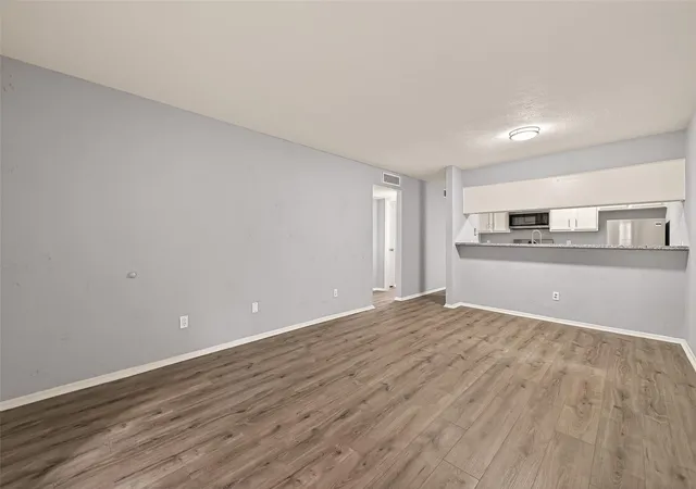 2nd image of 7313 Gulf Fwy, Houston, TX 77017