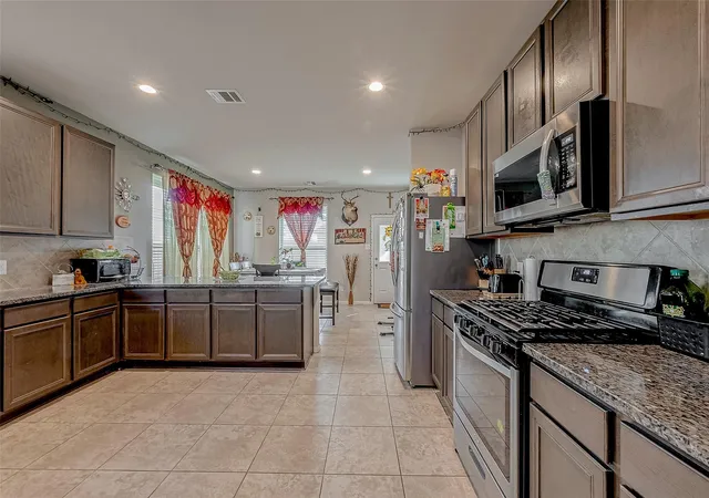 Photo 4 of Sale Pending at 17115 Cory Cornell Ln, Richmond, TX 77407 | MLS# 74416226 | Listing updated on 2026-09-11