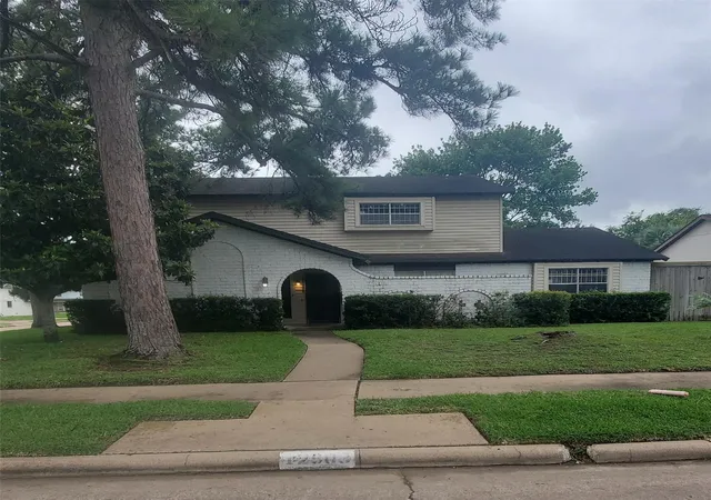 2nd image of 12503 Mooredale Ln, Houston, TX 77024 | MLS# 59819268
