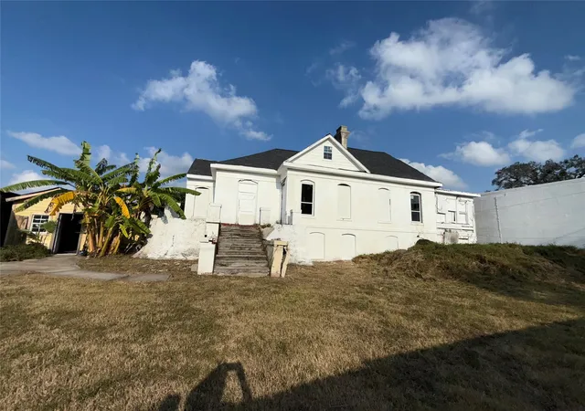 2nd image of 3805 Wilmer St, Houston, TX 77003 | MLS# 12595224