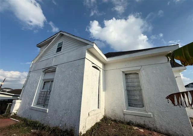 3rd image of 3805 Wilmer St, Houston, TX 77003 | MLS# 12595224