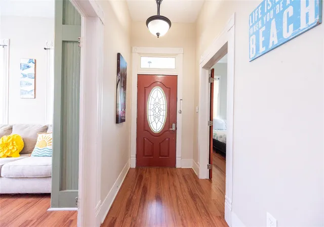 Listing Photo 5 - Condo for sale in building located at 1224th Ave L, Galveston, TX 77550