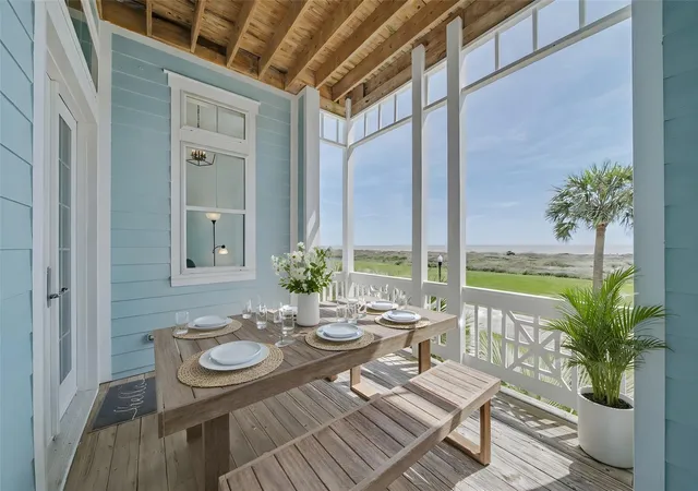 2nd image of 1830 Seaside Dr, Galveston, TX 77550 | MLS# 64161967
