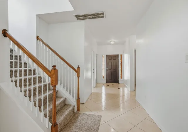 Photo 2 of Single family home for sale at 1327 Bartlett Cvs Dr, Houston, TX 77067 | MLS# 39904946 | Listing updated on 2026-08-01