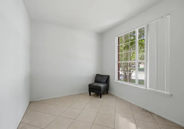Photo 3 of Single family home for sale at 1327 Bartlett Cvs Dr, Houston, TX 77067 | MLS# 39904946 | Listing updated on 2026-08-01