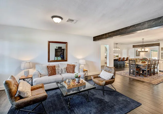4th image of 3006 Helberg Rd, Houston, TX 77092 | MLS# 67882346