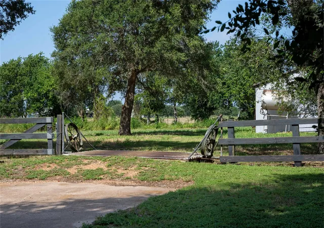 25th image of 4038 Farek Loth Rd, Schulenburg, TX 78956 | MLS# 49587173