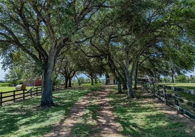 4th image of 4038 Farek Loth Rd, Schulenburg, TX 78956 | MLS# 49587173