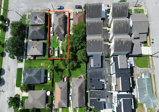 2nd image of 3317 Jefferson, Houston, TX 77003 | MLS# 84911977