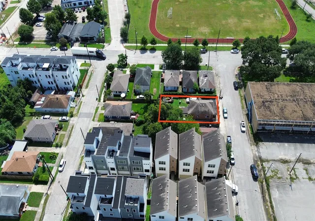 3rd image of 3317 Jefferson, Houston, TX 77003 | MLS# 84911977