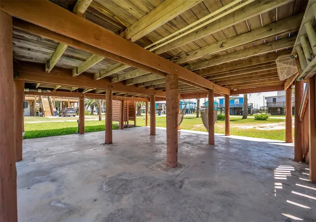 11th image of 411 Olive St, Freeport, TX 77541 | MLS# 87437479