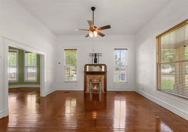Homes for sale in Crockett, TX | 717 E Houston Ave, Crockett, TX 75835 | MLS# 56461006