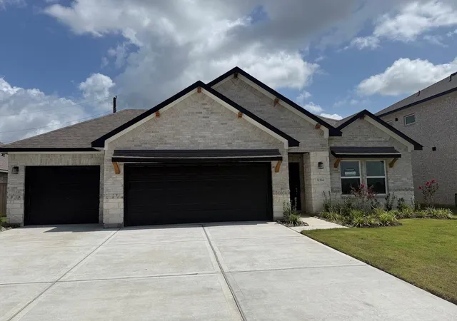 1st image of 3134 Emerald Hill Dr, Angleton, TX 77515 | MLS# 35574415