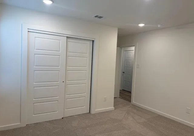 4th image of 3134 Emerald Hill Dr, Angleton, TX 77515 | MLS# 35574415