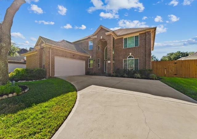 Photo 2 of Single family home for sale at 3206 Shadywind Dr, Houston, TX 77082 | MLS# 29945452 | Listing updated on 2026-08-01